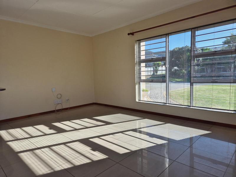 3 Bedroom Property for Sale in Franskraal Western Cape